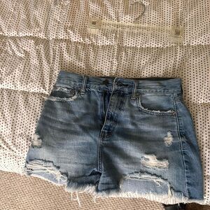 American Eagle Outfitters Light Blue Distressed Mom Jean Shorts